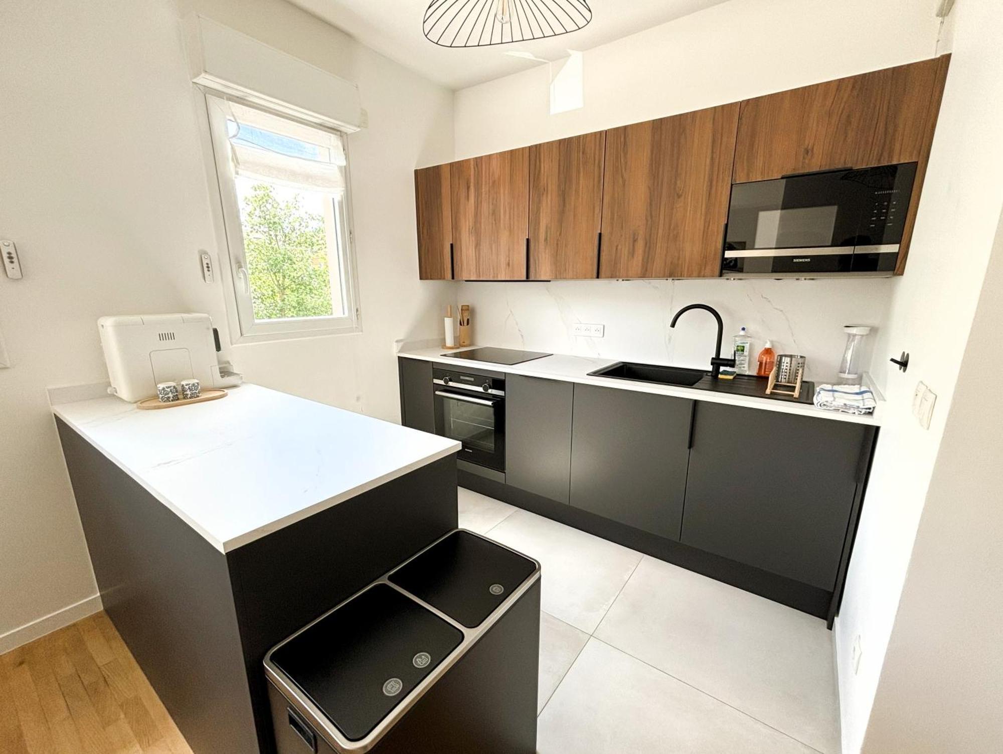 Apartamento Le Boudoir - 2 Pieces Et Parking Le Plessis-Robinson Habitación foto